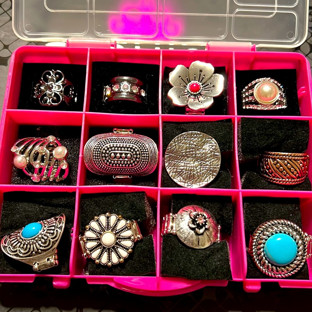 Set of  12 stretchy band rings